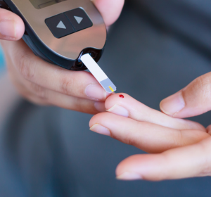 Therapiebegleitprogramm TheraKey spricht ab sofort auch türkisch und arabisch