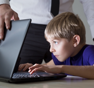 Jeder 12. Junge süchtig nach Computerspielen